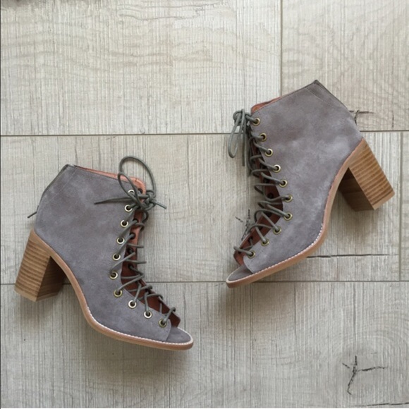 Jeffrey Campbell cors taupe 9 - Picture 2 of 3